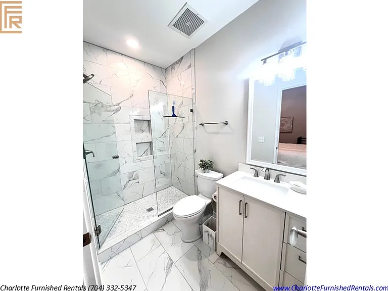 2084 Euclid Ave — Photo 13