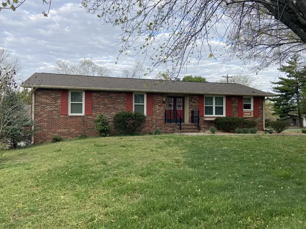 288 Indian Lake Rd, Hendersonville, TN 37075