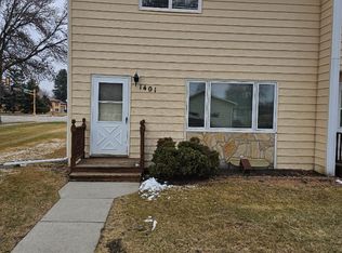 1401 Eastwood St, Bismarck, ND 58504
