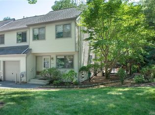 1005 Hunters Run, Greenburgh, NY 10522