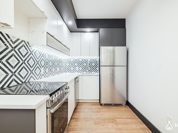 2nd image of 1079 Carroll St #1A