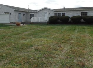 10390 Fairview Rd, Newark, OH 43056