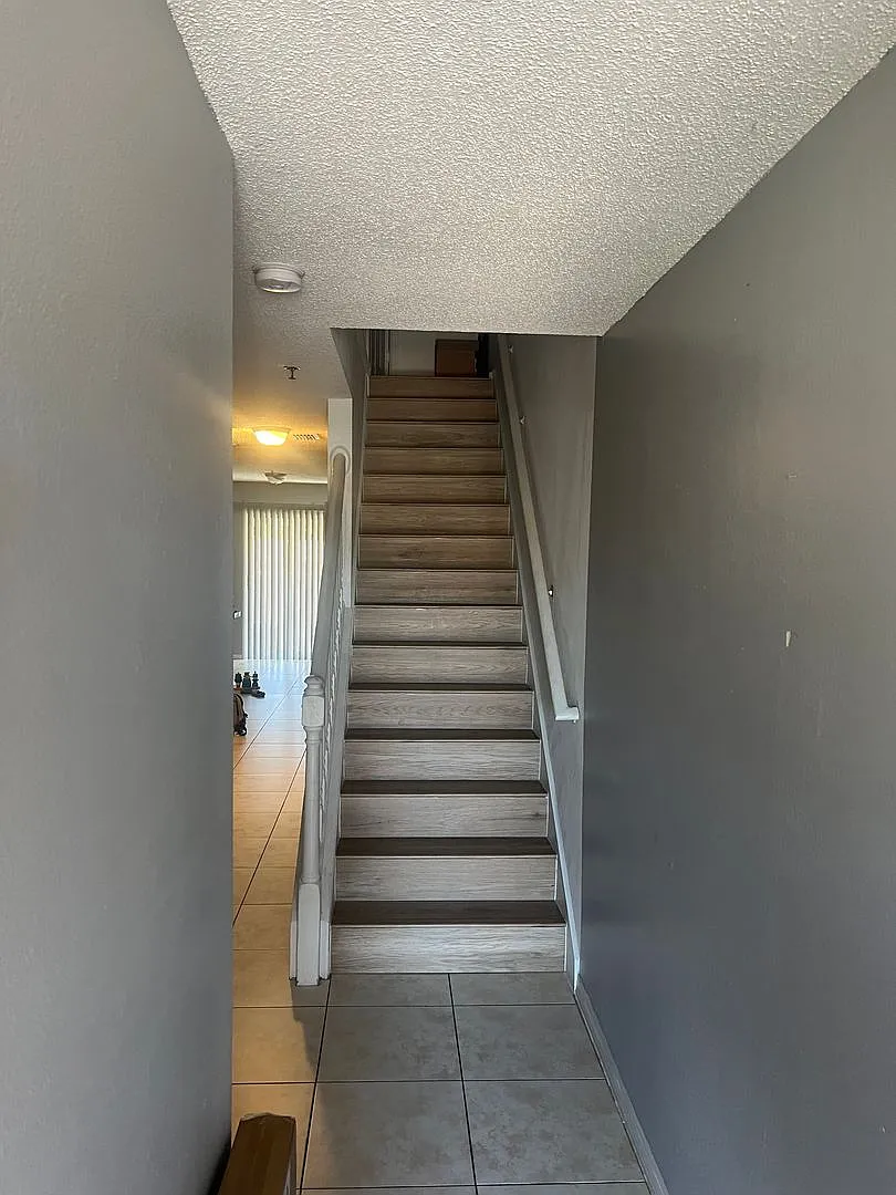 1661 Windsor Oaks Court — Photo 3
