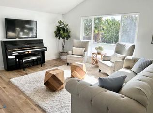 1528 Avenida De Los Lirios, Encinitas, CA 92024