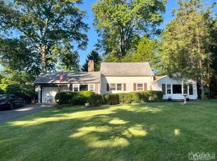 12 Homestead Rd, Edison, NJ 08820