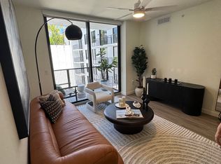 137 NW 30th St #B1, Miami, FL 33127