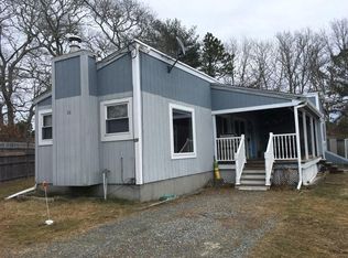 26 Linwood Ave, Wareham, MA 02571