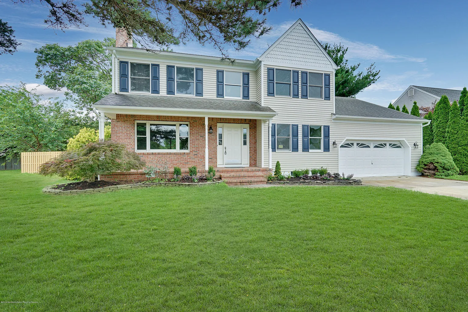 16 Diane Dr photo 1