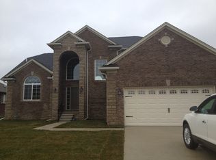 50415 Cheltenham Dr, Macomb, MI 48044