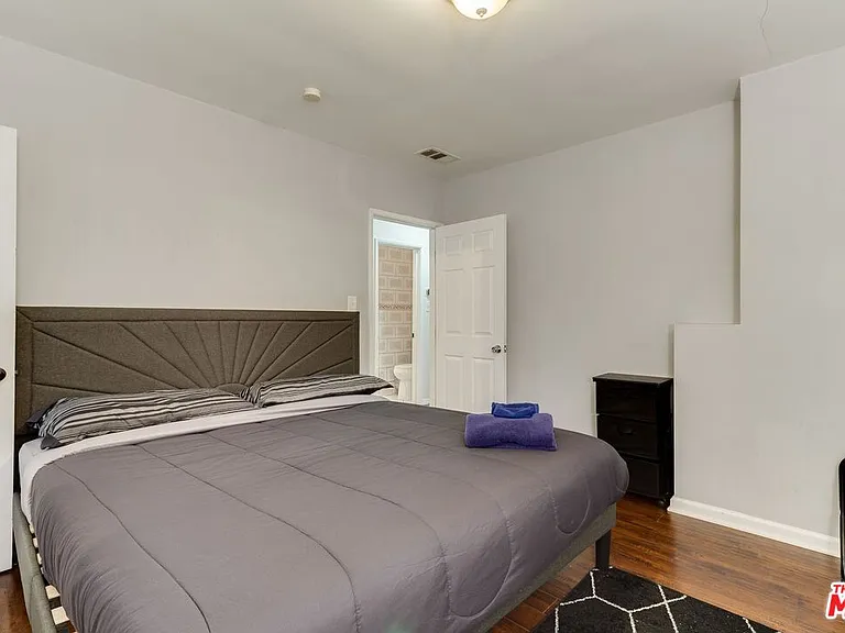 6659 Amigo Ave — Photo 23