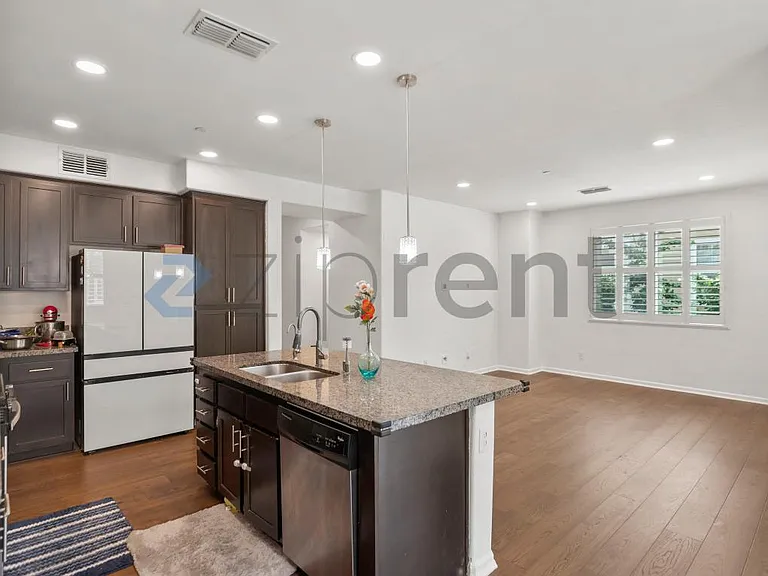 1529 Coyote Creek Way #1529 — Photo 16