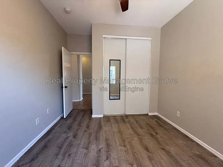 15361 W Port Au Prince Ln — Photo 14