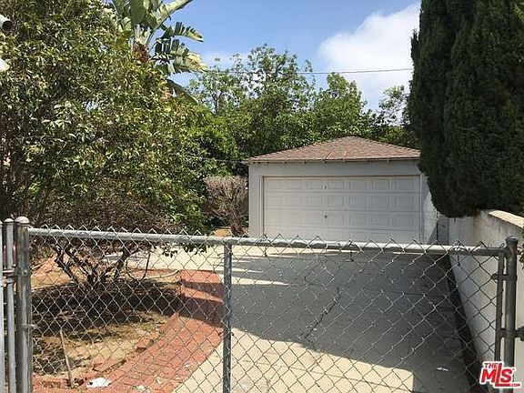 3rd image of 11248 Pearl St