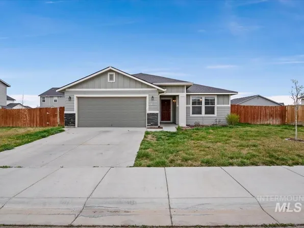 1685 SW Levant Way, Mountain Home, ID 83647