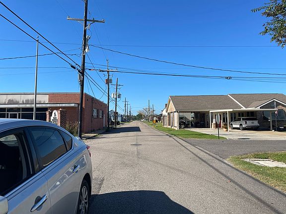 4th image of 423 Barrilleaux St