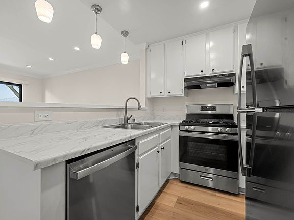 2nd image of 1255 1/2 N Orange Dr #309