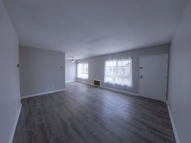 4101 Park Pl Apts — Photo 4