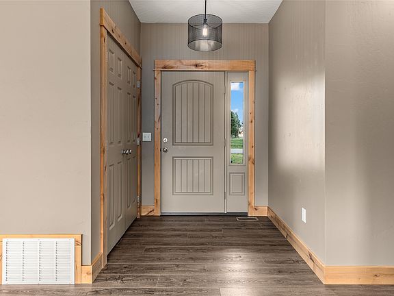 2nd image of 277 Montterra Ct