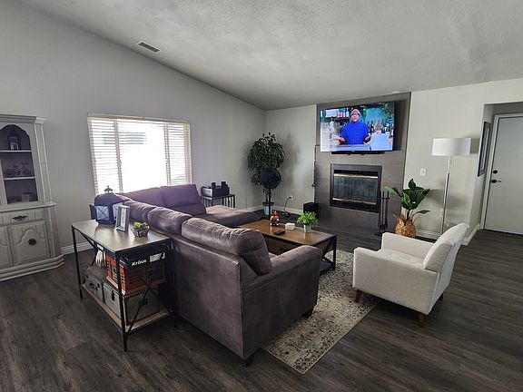 3rd image of 14044 Driftwood Dr