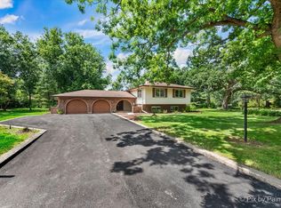 19N170 Felsmith Rd, Hampshire, IL 60140