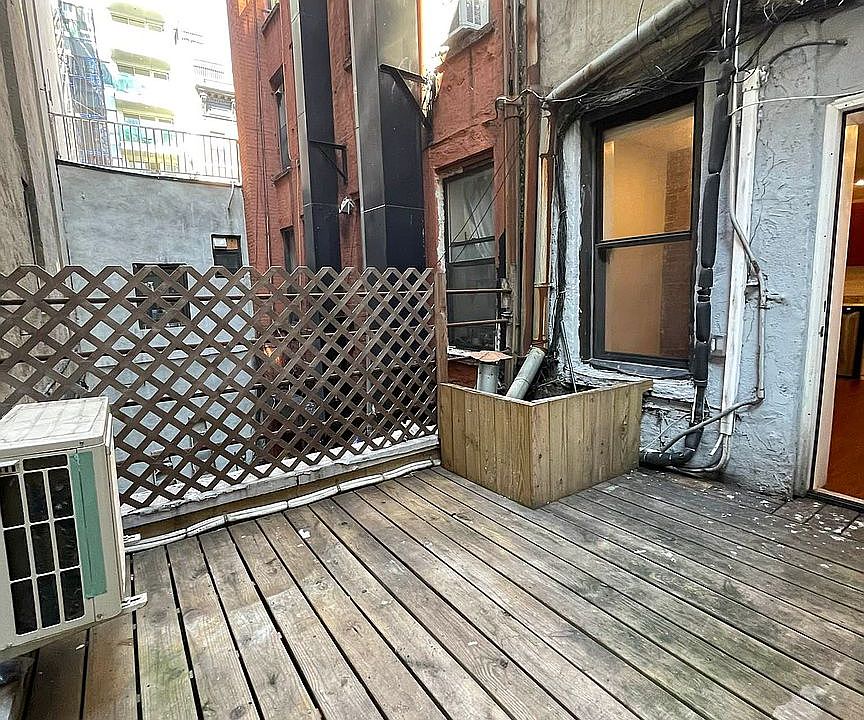 1st image of 21 Essex St #2A