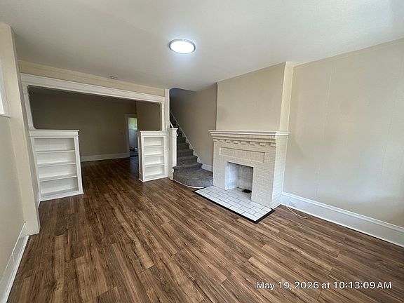 3rd image of 653 Rutherford Ave