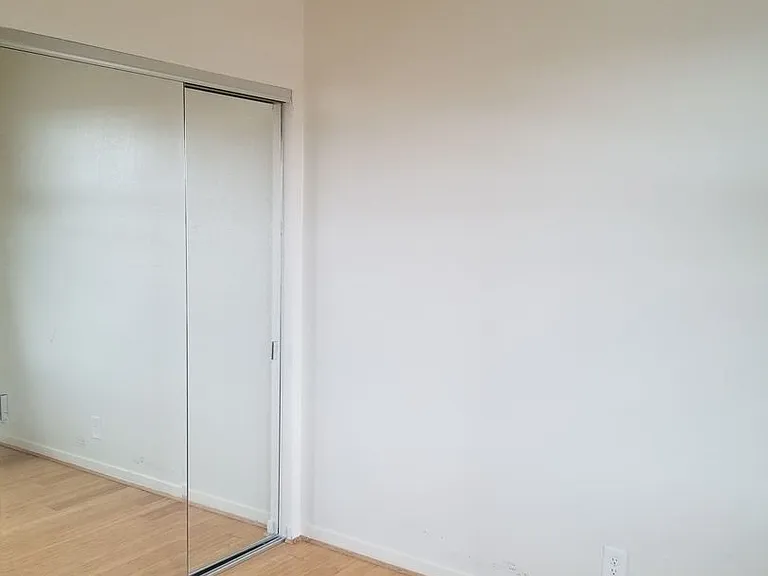 1 Bed 1 Bath in Historical Building — Photo 20