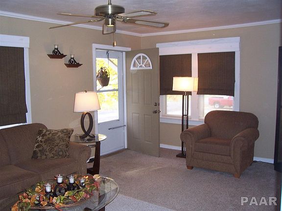 3rd image of 2815 N Isabell Ave