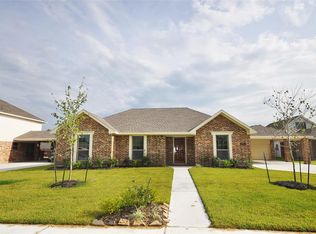 6722 Arlington Dr, Manvel, TX 77578