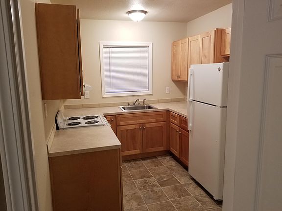 2nd image of 322 W Pine St #322