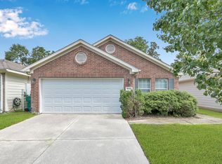 5046 Willow Point Dr, Conroe, TX 77303