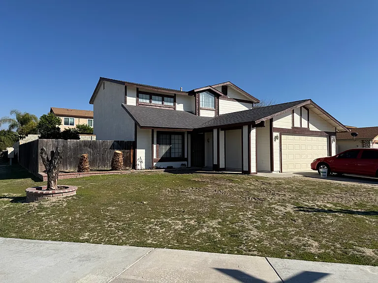 878 Fillmore Ct — Photo 1