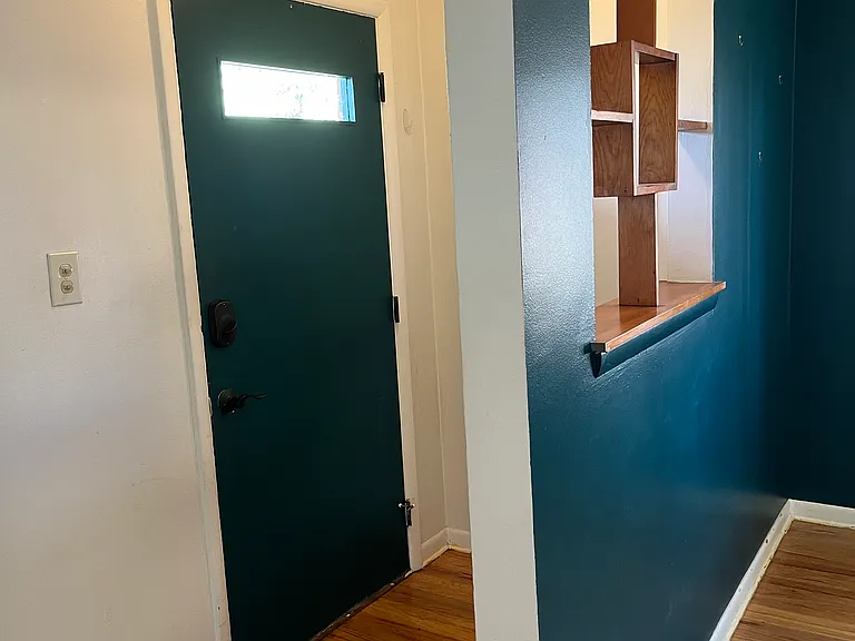 124 Alice Ave — Photo 3