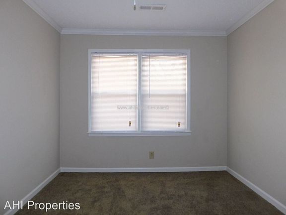 3rd image of 13904 Armond Dr