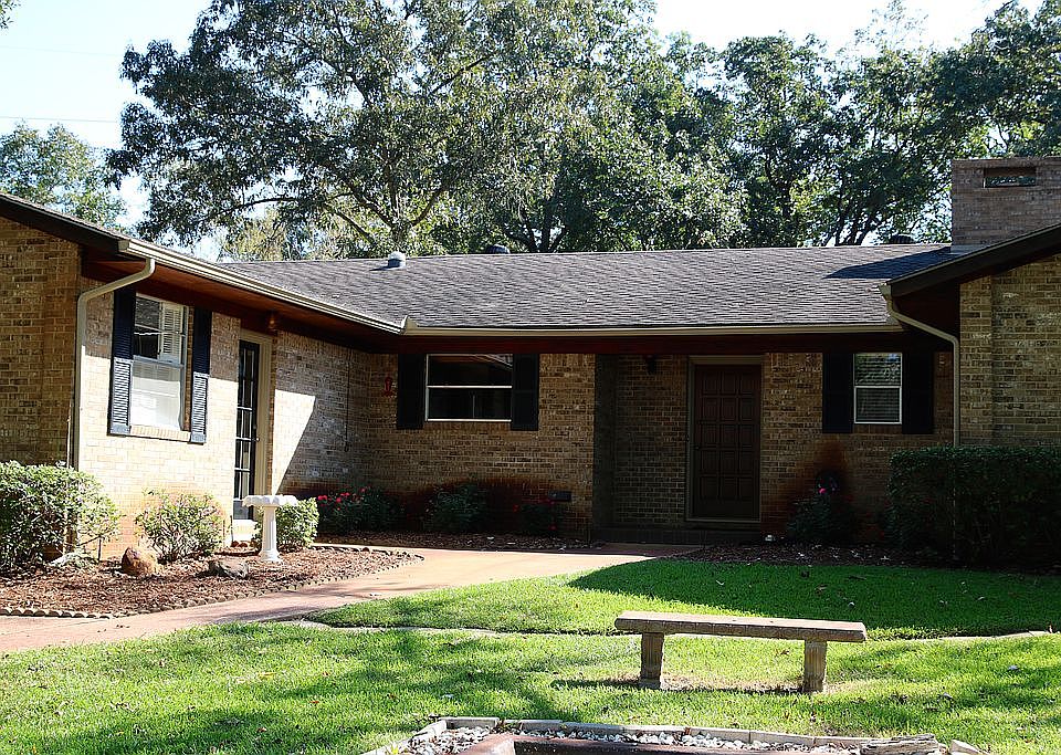 1st image of 1095 County Road 821