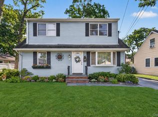 83 Whittier Ave, Merrick, NY 11566