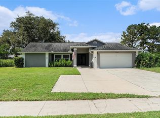 18408 Hanna Rd, Lutz, FL 33549