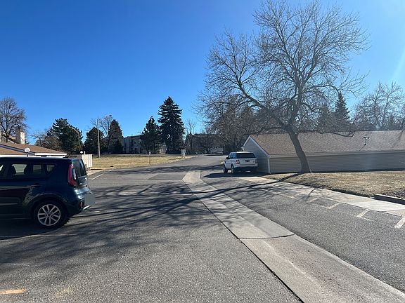 5th image of 13607 E Yale Ave