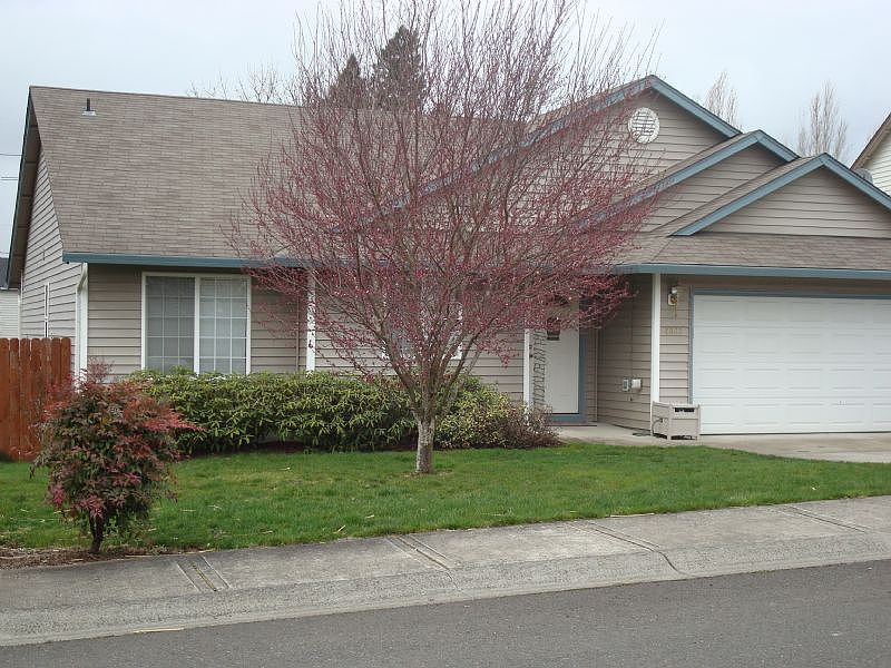 1st image of 2502 NE 80th St