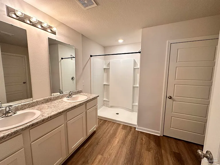 6081 Secretariat Way — Photo 10