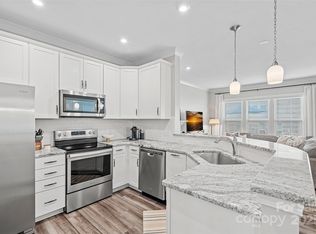 816 Canoe Song Rd, Fort Mill, SC 29708