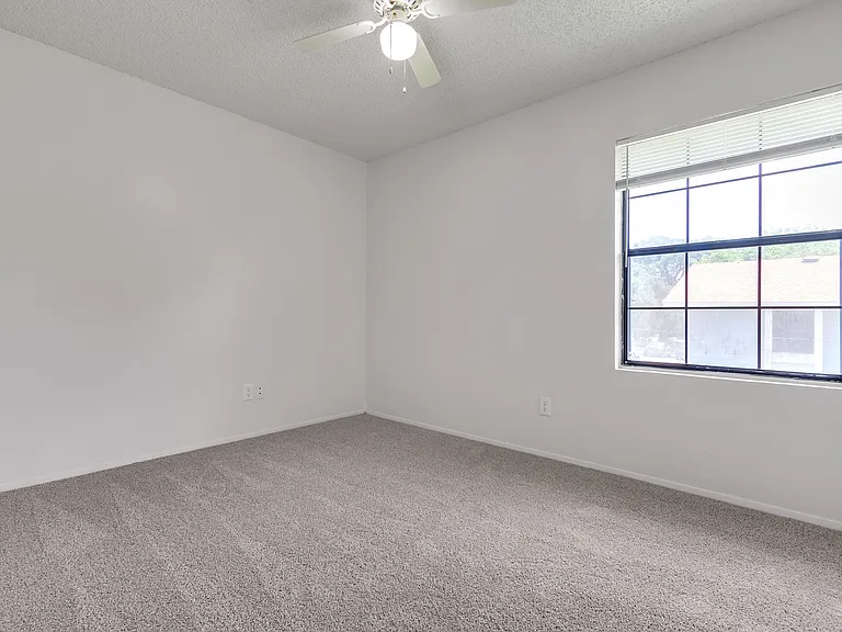 106 Ladybird Ln #B — Photo 11