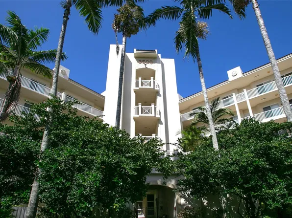 3500 Oaks Clubhouse Drive #104, Pompano Beach, FL 33069