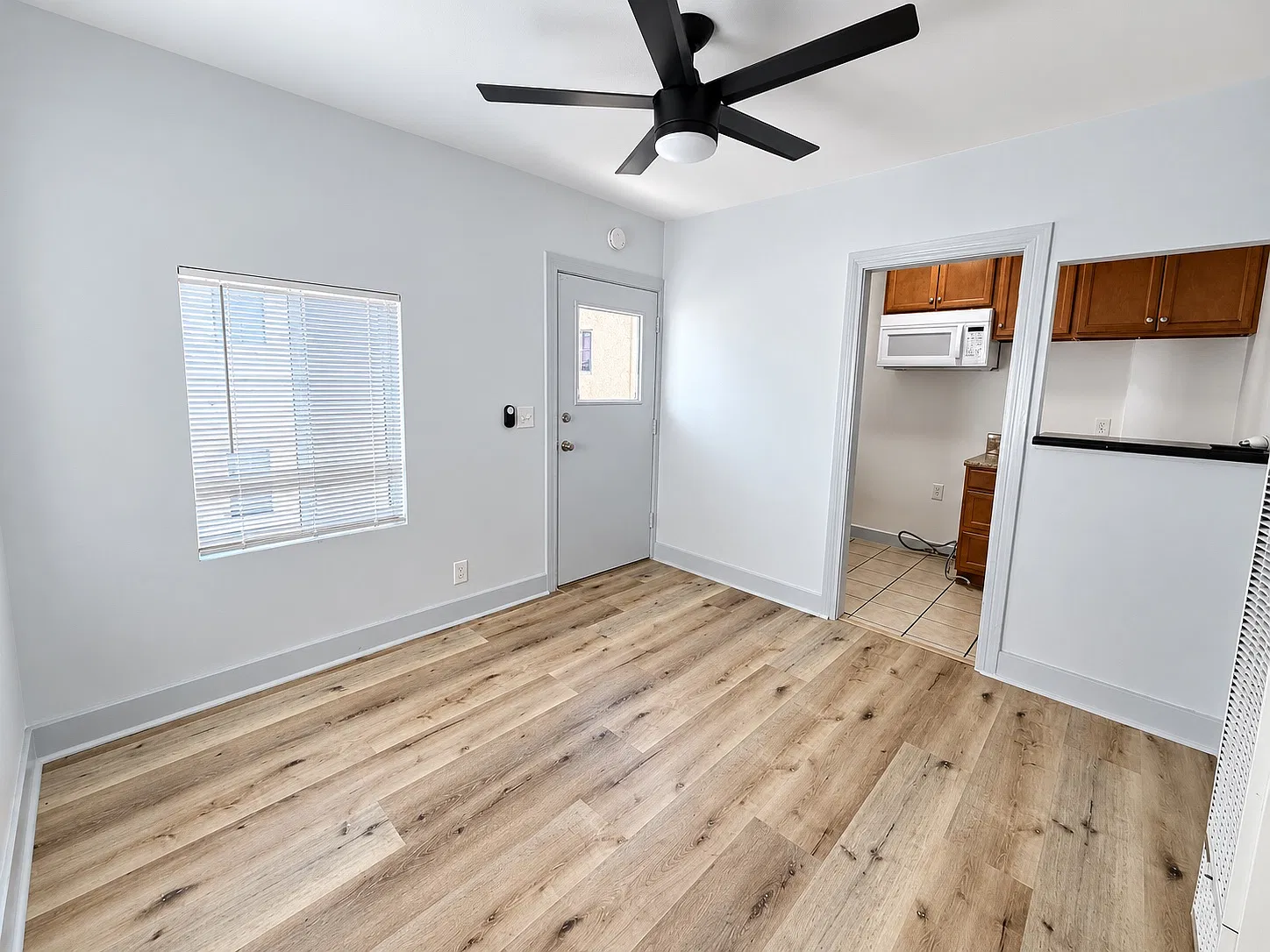 1 bed, $1,595 — Photo 4