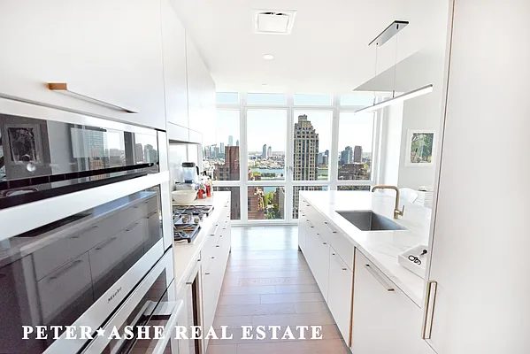 Rented by Peter Ashe | media 5