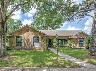 6015 Lattimer Dr, Houston, TX 77035
