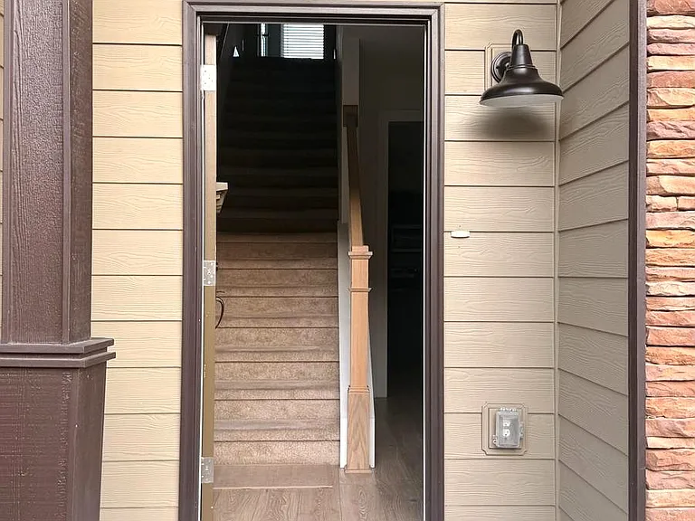 2420 Danilynn Dr — Photo 3