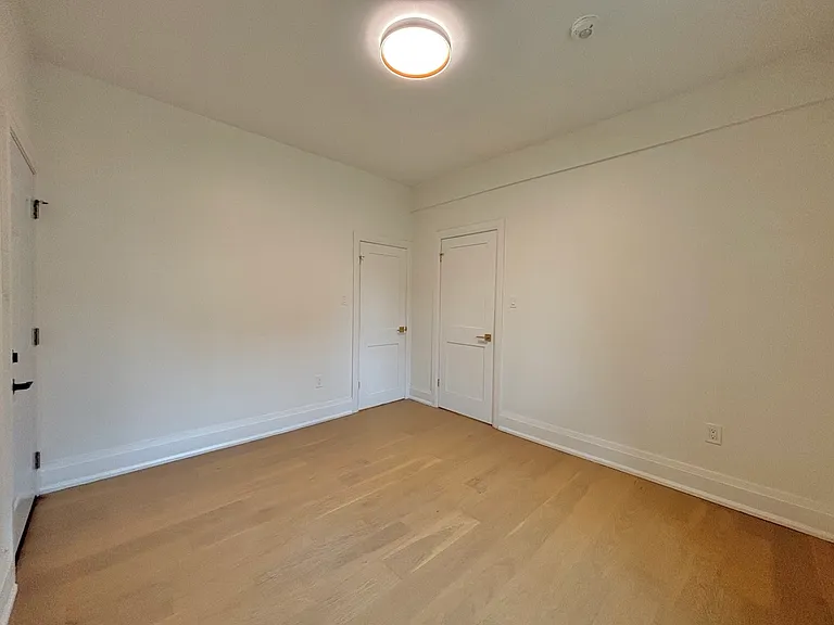 24 Ashley St — Photo 51