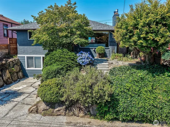 4861 24th Avenue S, Seattle, WA 98108