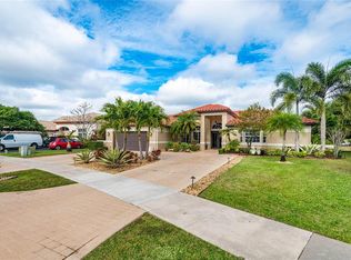 3134 Peachtree Cir, Davie, FL 33328